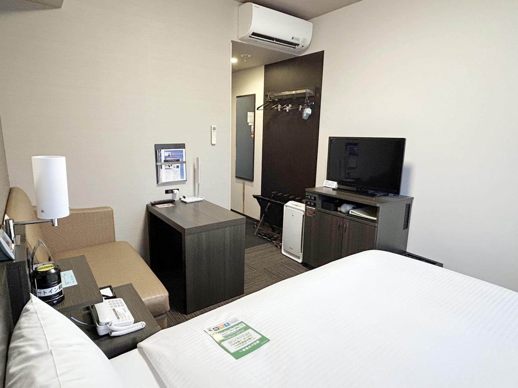 Hotel Route-Inn Sabae -Kokudou 8 Gou- Екстериор снимка