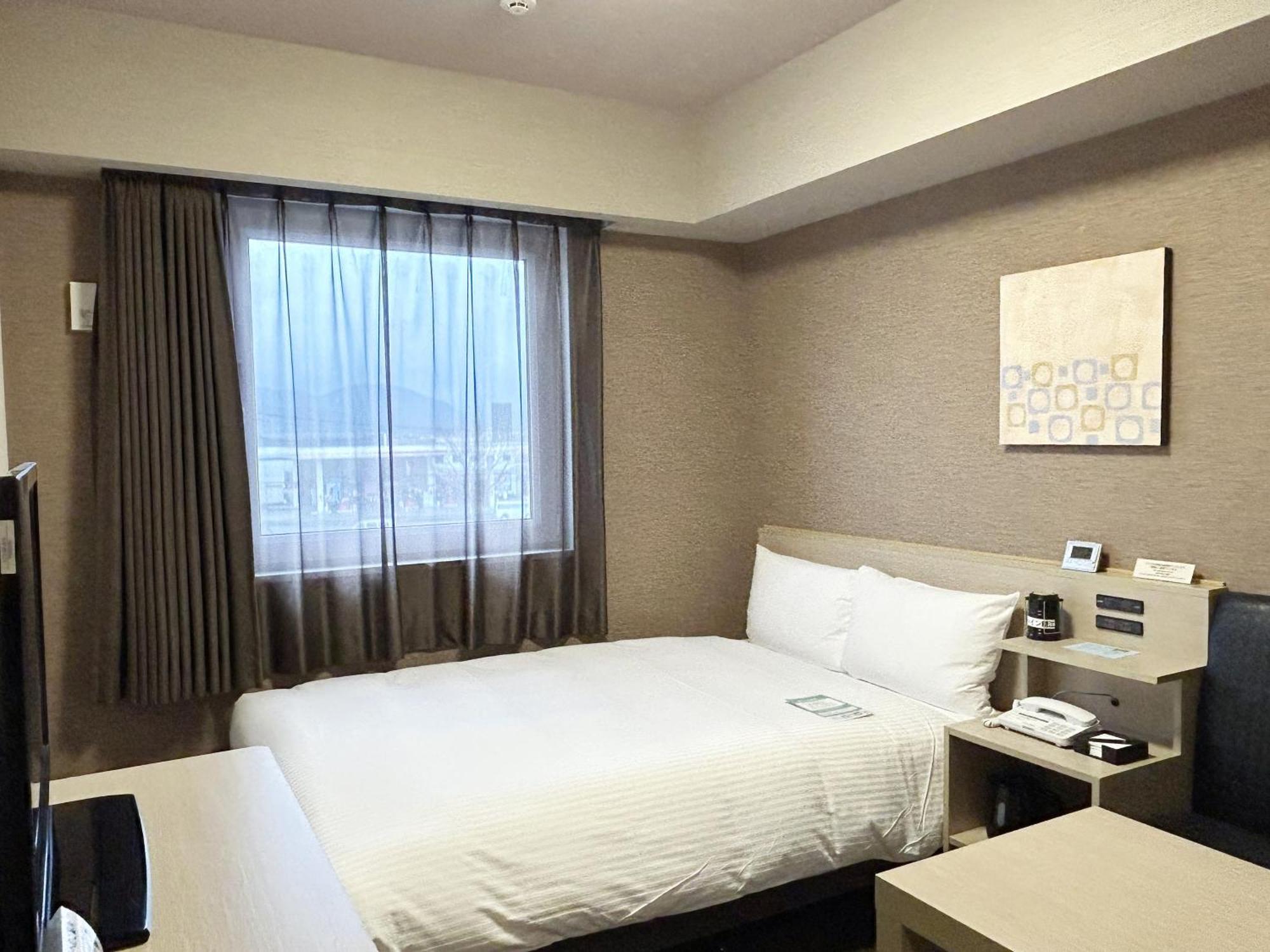 Hotel Route-Inn Sabae -Kokudou 8 Gou- Екстериор снимка