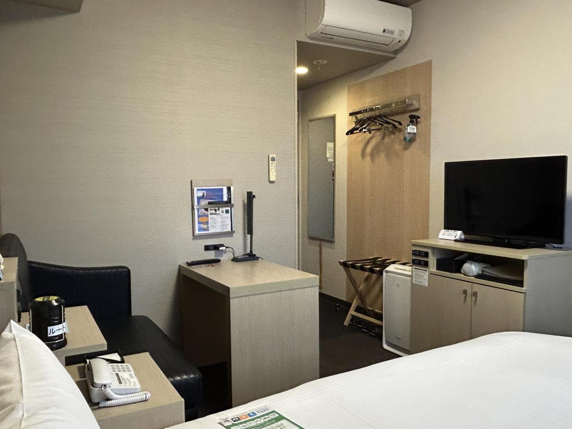 Hotel Route-Inn Sabae -Kokudou 8 Gou- Екстериор снимка